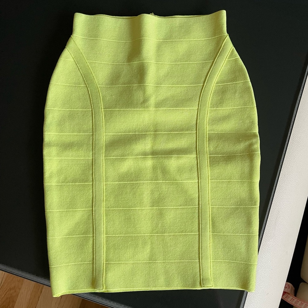 Guess Bandage Skirt, XS, New without tags